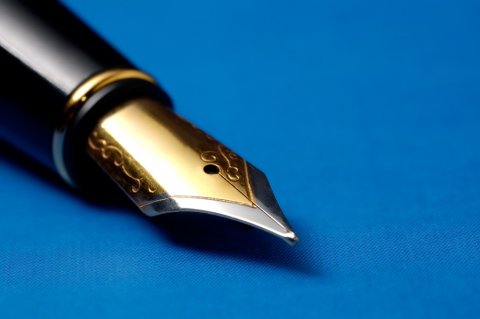 Jaki prezent dla szefa wybrać? Klasa, elegancja i profesjonalizm
