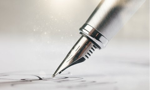 Unikalne materiały w produkcji piór wiecznych: czym się wyróżniają?